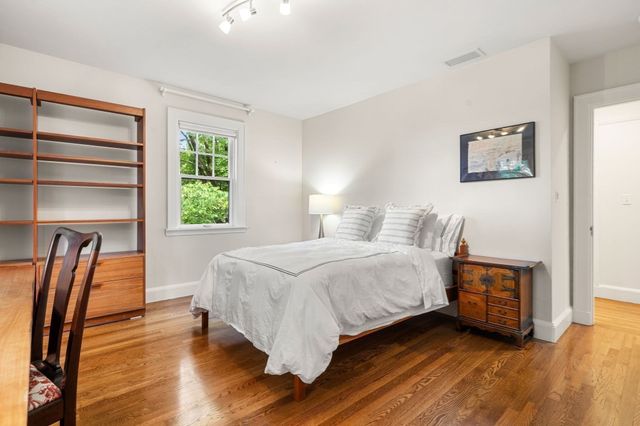 67 Hyslop Rd, Brookline, MA 02445