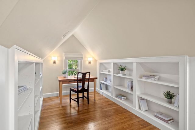 67 Hyslop Rd, Brookline, MA 02445