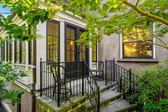 67 Hyslop Rd, Brookline, MA 02445