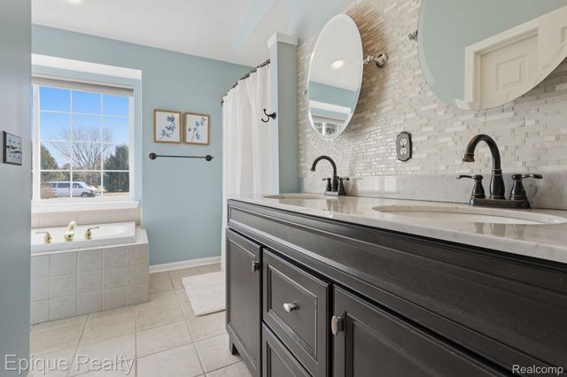 2234 Ridgewood Drive, Marion Township, MI 48843