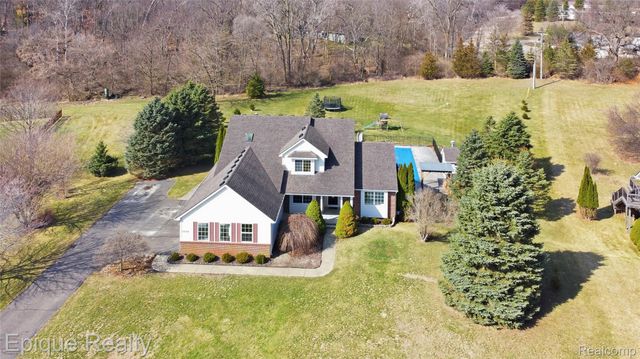 2234 Ridgewood Drive, Marion Township, MI 48843