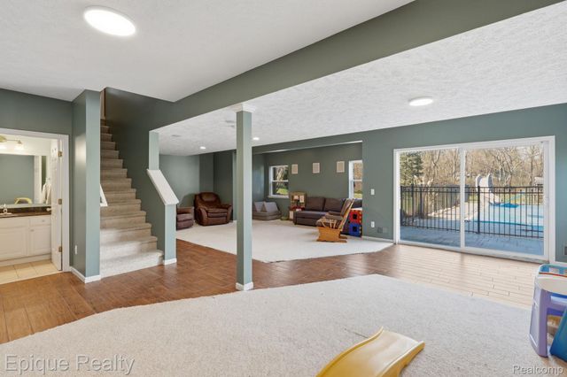 2234 Ridgewood Drive, Marion Township, MI 48843