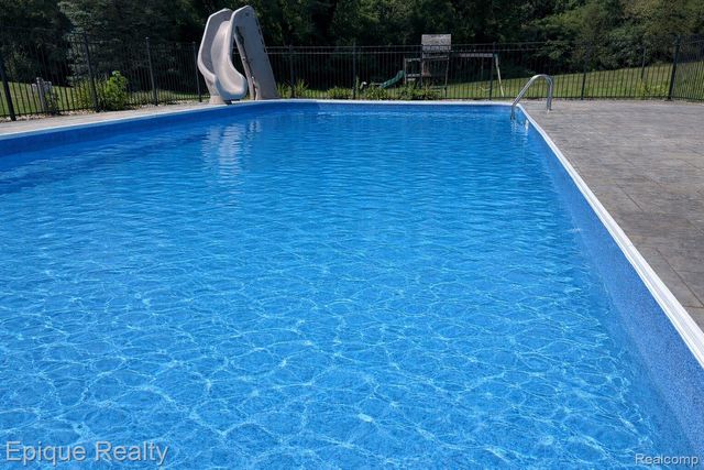 2234 Ridgewood Drive, Marion Township, MI 48843