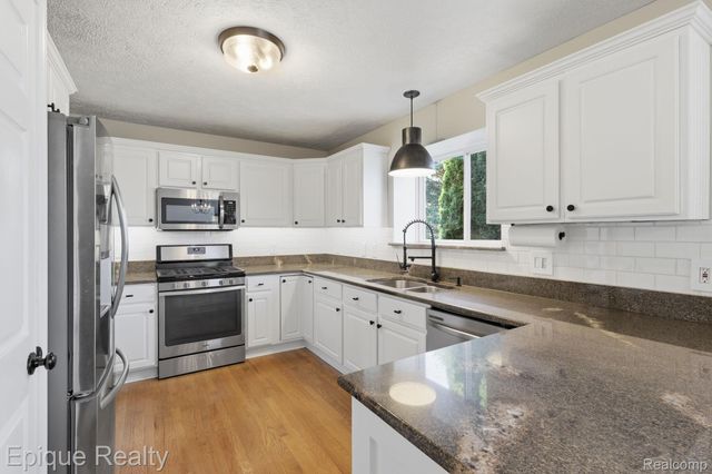 2234 Ridgewood Drive, Marion Township, MI 48843