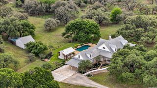 204 SAVANNAH JON BLVD, Boerne, TX 78015