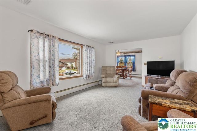 1902 Richmond Road, Easton, PA 18040