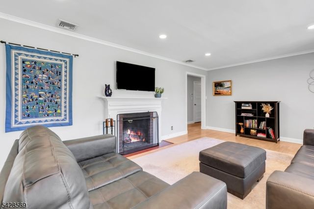 492 King George Rd, Bernards Twp., NJ 07920