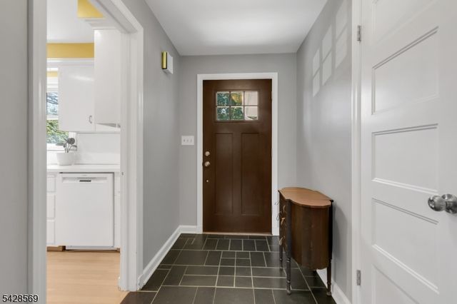 492 King George Rd, Bernards Twp., NJ 07920