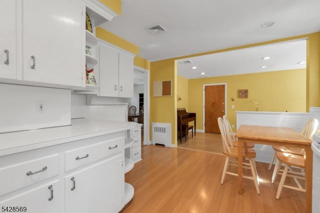 492 King George Rd, Bernards Twp., NJ 07920