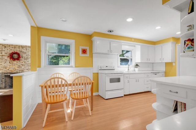 492 King George Rd, Bernards Twp., NJ 07920