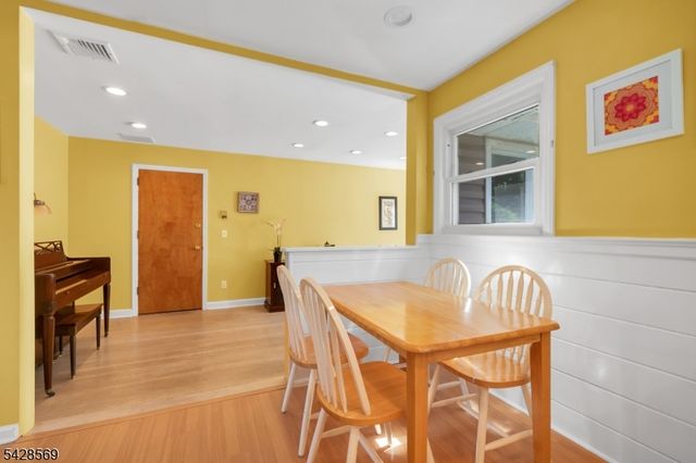 492 King George Rd, Bernards Twp., NJ 07920