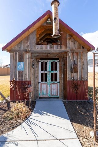 1707 Roundup Boulevard, Belgrade, MT 59714