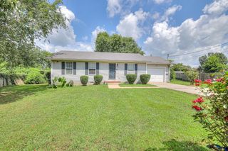 807 Shoma Drive, Shelbyville, TN 37160