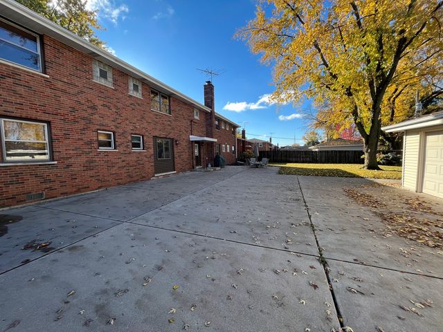 517 Bethel Drive 2S, Joliet, IL 60435