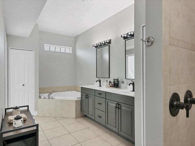 6813 SHORT CREEK LANE, Sarasota, FL 34240