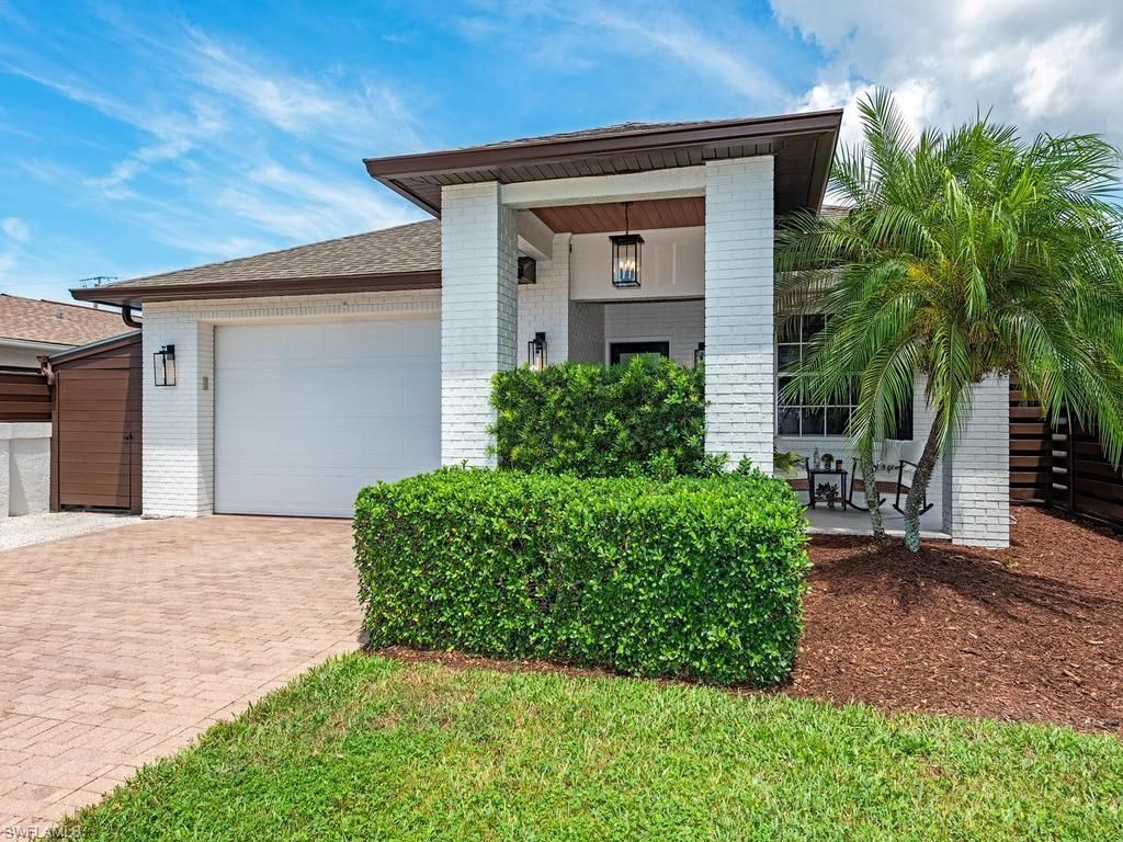 605 109th AVE N, NAPLES, FL 34108 — exterior