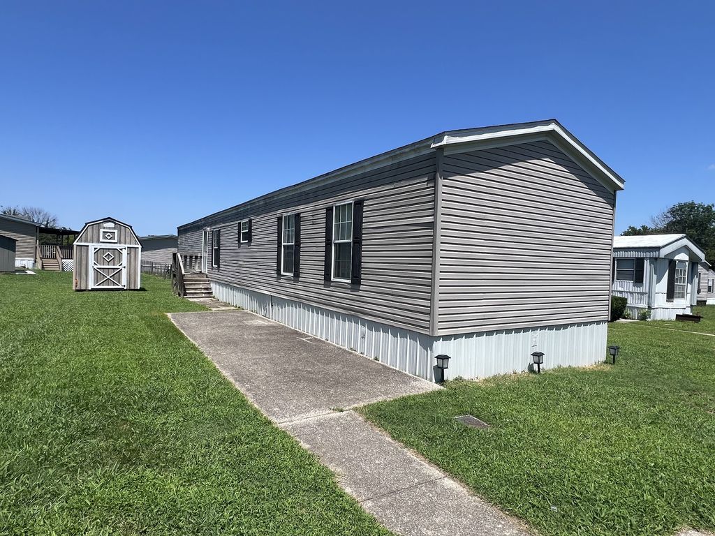 727 Stonegate Dr, Mount Juliet, TN 37122