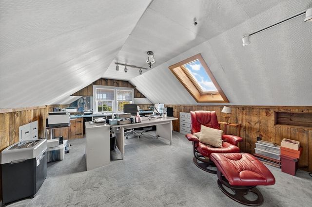 76 Ship Yard Lane, Dartmouth, MA 02748