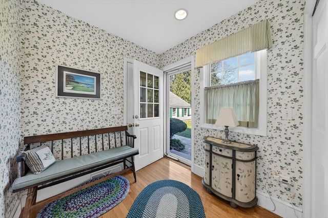 76 Ship Yard Lane, Dartmouth, MA 02748