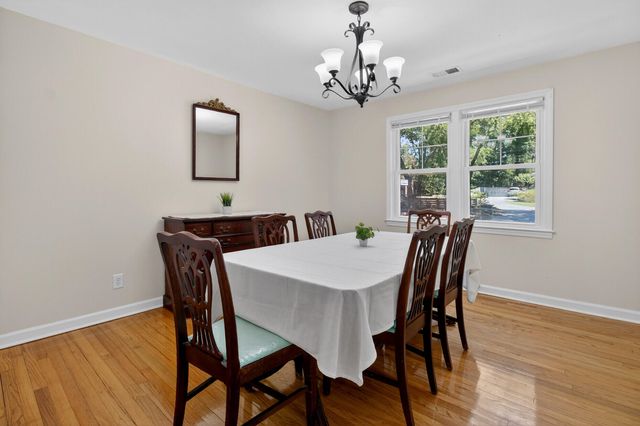 211 6th Avenue, Mount Pleasant, SC 29464
