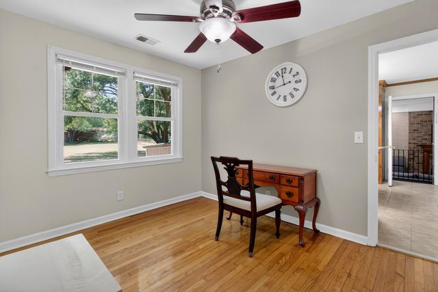 211 6th Avenue, Mount Pleasant, SC 29464