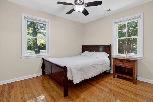 211 6th Avenue, Mount Pleasant, SC 29464
