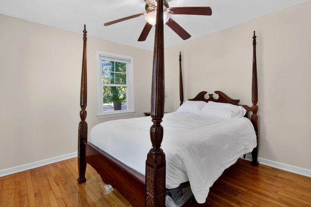 211 6th Avenue, Mount Pleasant, SC 29464