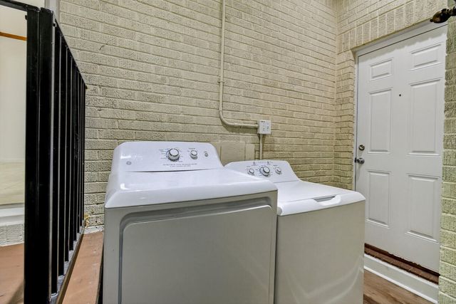211 6th Avenue, Mount Pleasant, SC 29464