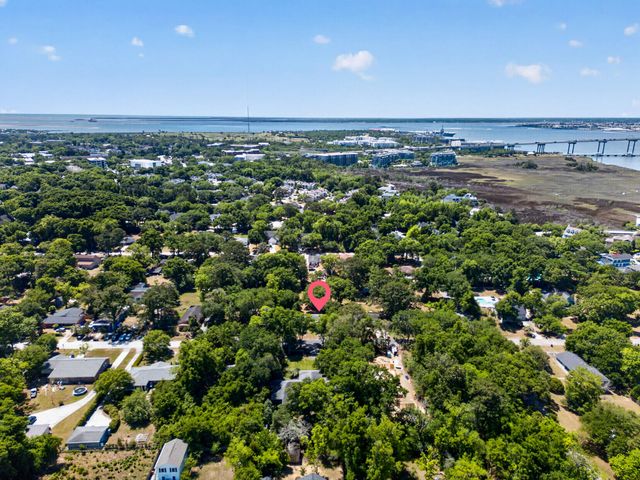 211 6th Avenue, Mount Pleasant, SC 29464