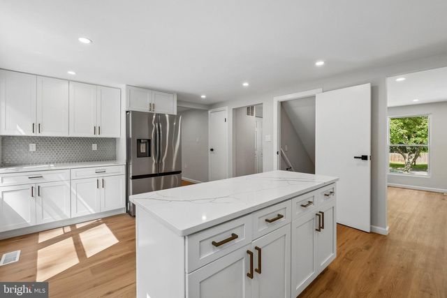 12930 ASBURY DR, Fort Washington, MD 20744