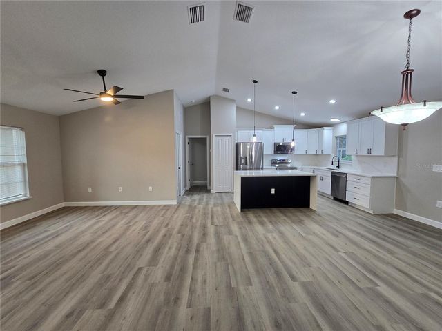 203 EMERALD ROAD, Ocala, FL 34472
