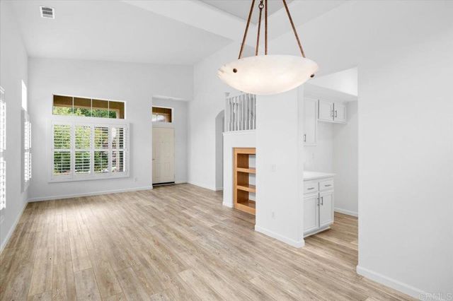 3173 Willow Tree Ln, Escondido, CA 92027