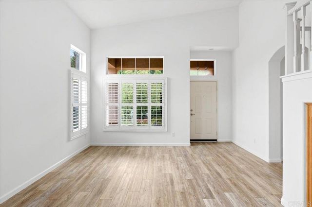 3173 Willow Tree Ln, Escondido, CA 92027