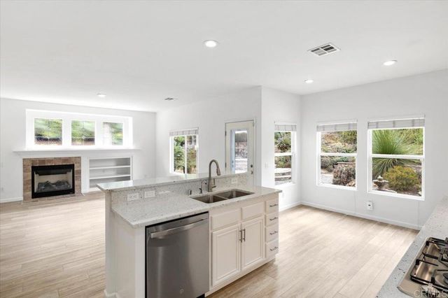 3173 Willow Tree Ln, Escondido, CA 92027