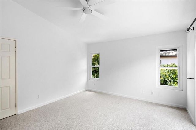 3173 Willow Tree Ln, Escondido, CA 92027