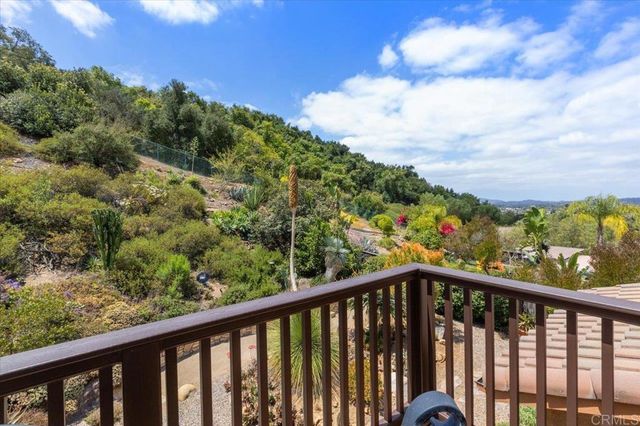 3173 Willow Tree Ln, Escondido, CA 92027