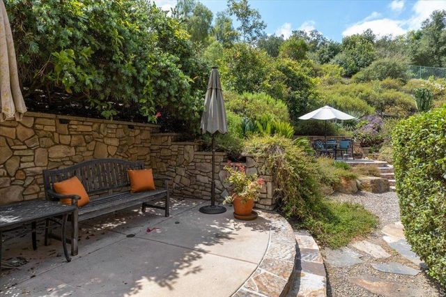3173 Willow Tree Ln, Escondido, CA 92027