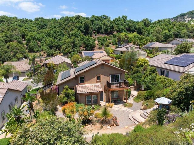 3173 Willow Tree Ln, Escondido, CA 92027