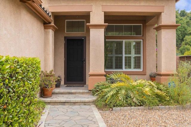 3173 Willow Tree Ln, Escondido, CA 92027