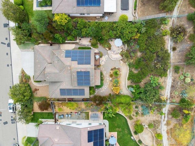 3173 Willow Tree Ln, Escondido, CA 92027