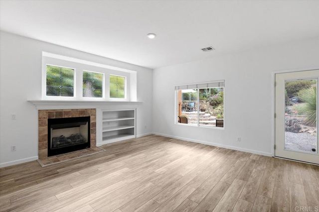 3173 Willow Tree Ln, Escondido, CA 92027