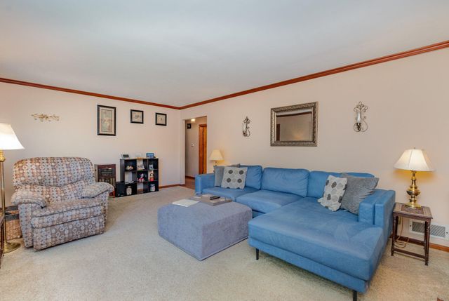 1660 Amsterdam Road, Fort Wright, KY 41011