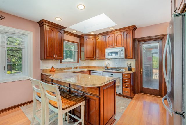 1660 Amsterdam Road, Fort Wright, KY 41011