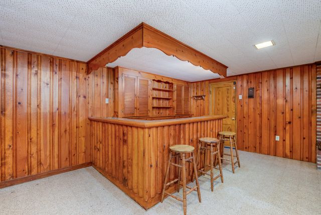 1660 Amsterdam Road, Fort Wright, KY 41011