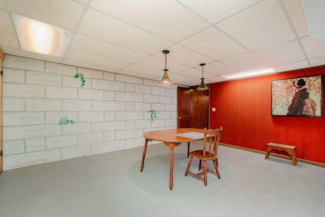 1660 Amsterdam Road, Fort Wright, KY 41011