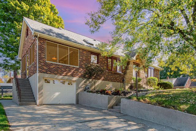 1660 Amsterdam Road, Fort Wright, KY 41011