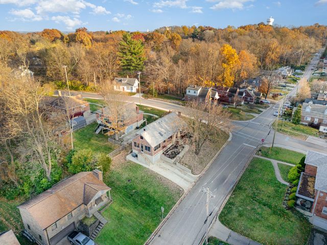 1660 Amsterdam Road, Fort Wright, KY 41011