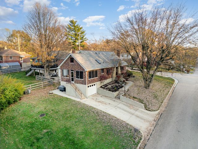 1660 Amsterdam Road, Fort Wright, KY 41011