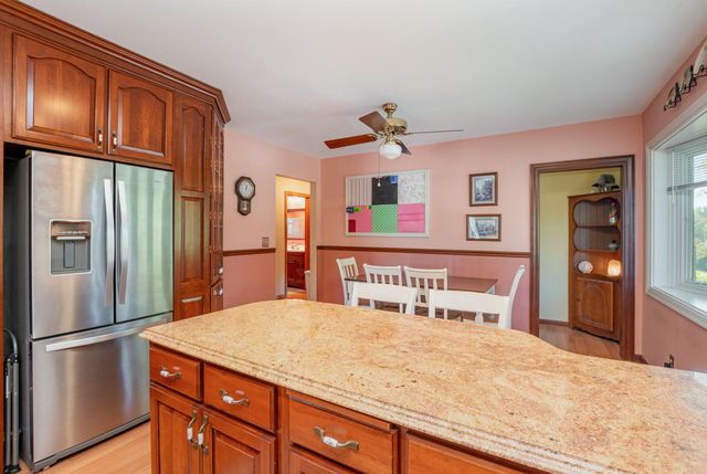 1660 Amsterdam Road, Fort Wright, KY 41011