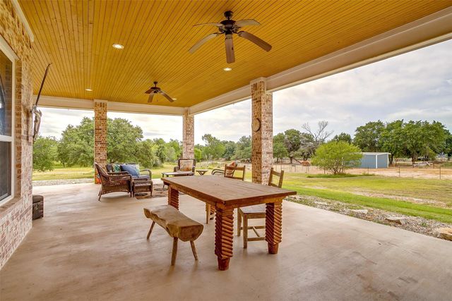 107 Chappel Hill Court, Weatherford, TX 76088